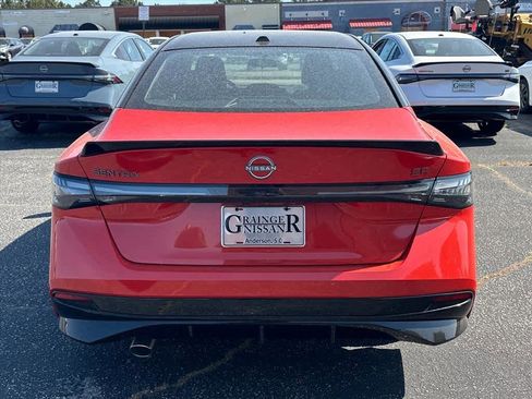 New 2026 Nissan Sentra SR FWD image 4