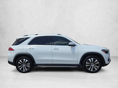 Certified 2024 Mercedes-Benz GLE 450e 4MATIC image 3