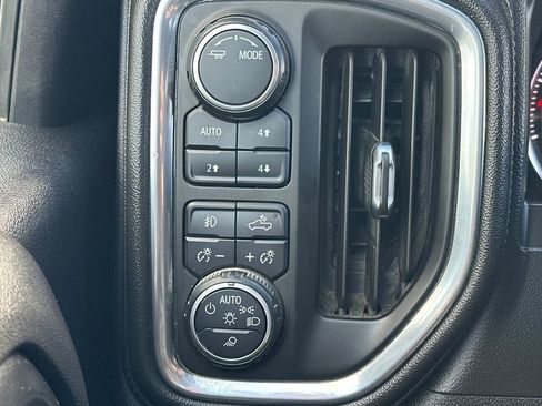 Used 2020 Chevrolet Silverado 2500 LTZ AWD/4WD image 29