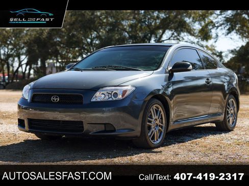 Used 2010 Scion tC 2DR HATCHBACK image 1