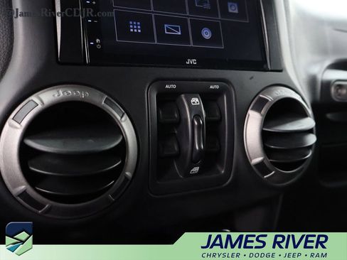 Used 2015 Jeep Wrangler Unlimited Sport w/ Quick Order Package 24S image 35