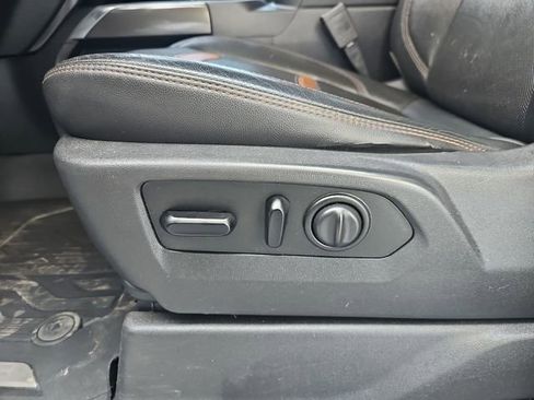 Used 2019 GMC Sierra 1500 AT4 w/ AT4 Premium Package AWD/4WD image 19
