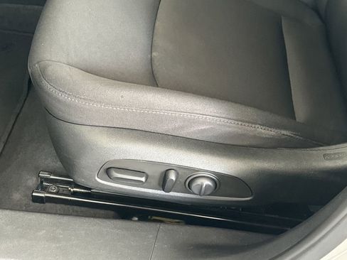 Used 2023 Chevrolet Malibu LT FWD image 14