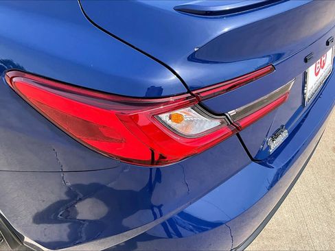 Used 2025 Toyota Camry SE FWD image 27