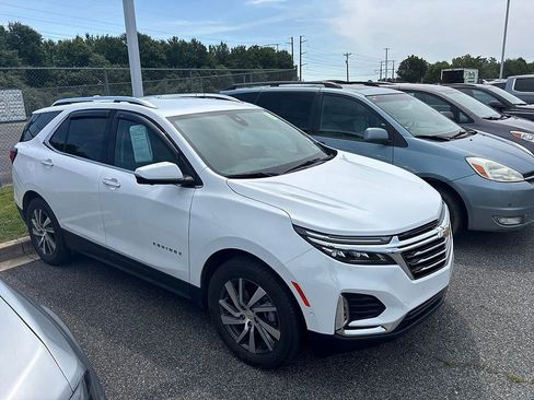 Used 2024 Chevrolet Equinox Premier AWD/4WD image 10