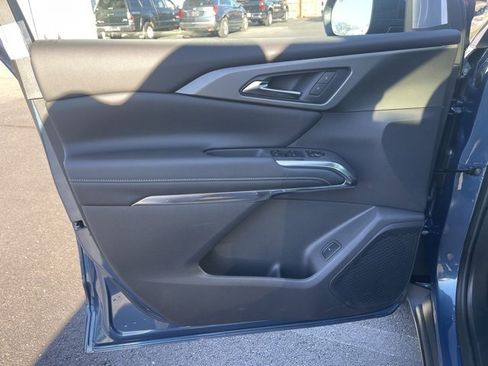 New 2026 Chevrolet Traverse LT w/ Sun and Wheel Package image 14