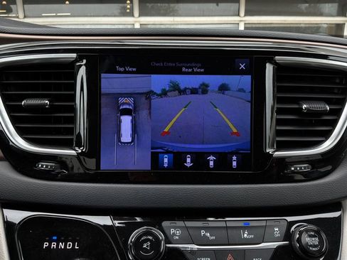 Used 2017 Chrysler Pacifica Touring-L Plus w/ Advanced Safetytec Group image 37