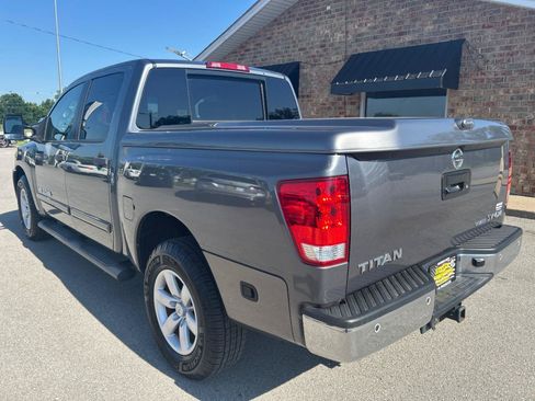 Used 2013 Nissan Titan SV w/ SV Premium Utility Pkg AWD/4WD image 9