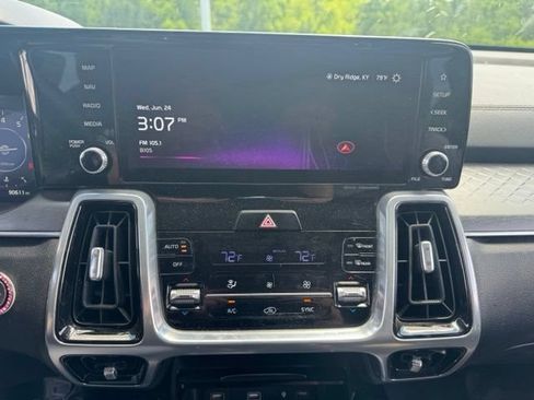 Used 2023 Kia Sorento SX FWD image 23