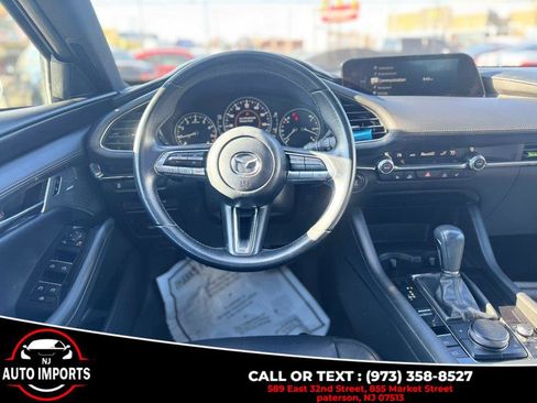 Used 2022 MAZDA MAZDA3 s image 19