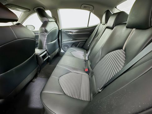 Used 2023 Toyota Camry SE image 26