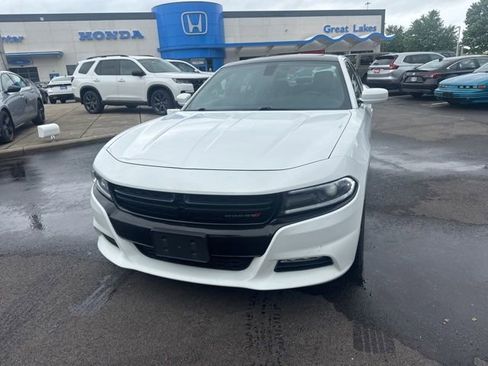 Used 2015 Dodge Charger R/T w/ Plus Group RWD image 2