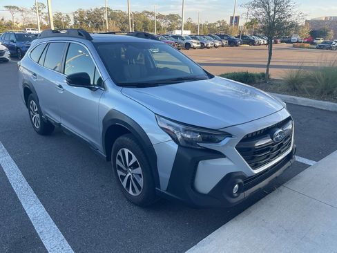 Certified 2024 Subaru Outback Premium image 3