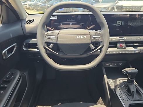 New 2026 Kia K4 FWD image 13