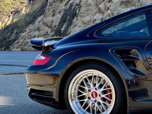 Used 2007 Porsche 911 Turbo image 2