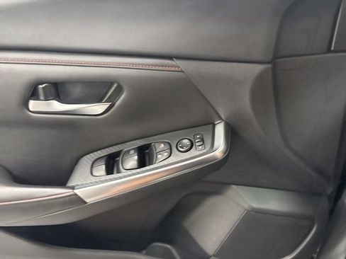 Used 2024 Nissan Sentra SR FWD image 25