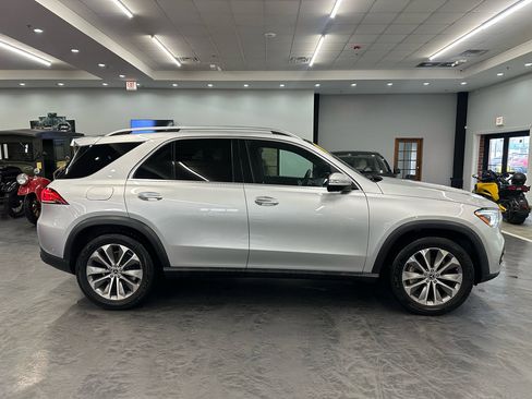 Used 2021 Mercedes-Benz GLE 350 4MATIC w/ Premium Package image 4