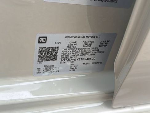 New 2026 GMC Sierra 2500 AT4 w/ AT4 Premium Plus Package AWD/4WD image 25