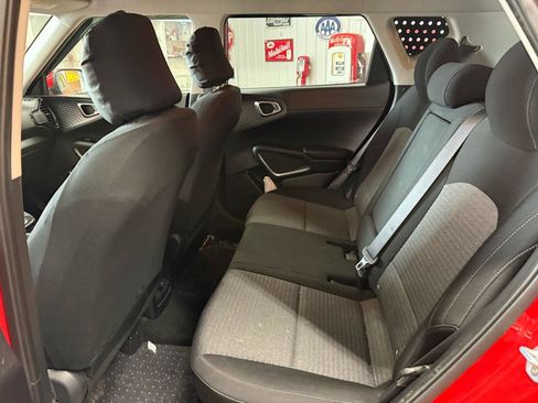Used 2020 Kia Soul EX image 14