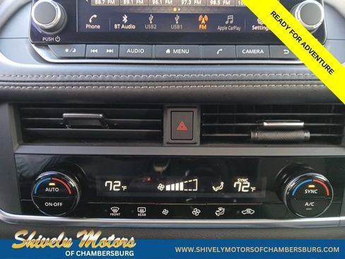 Used 2023 Nissan Rogue SV AWD/4WD image 18