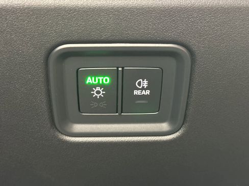 New 2026 Porsche Macan 4 Electric AWD/4WD image 31