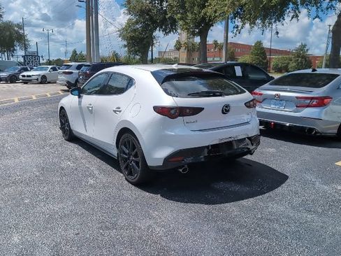 Used 2022 MAZDA MAZDA3 s FWD image 4