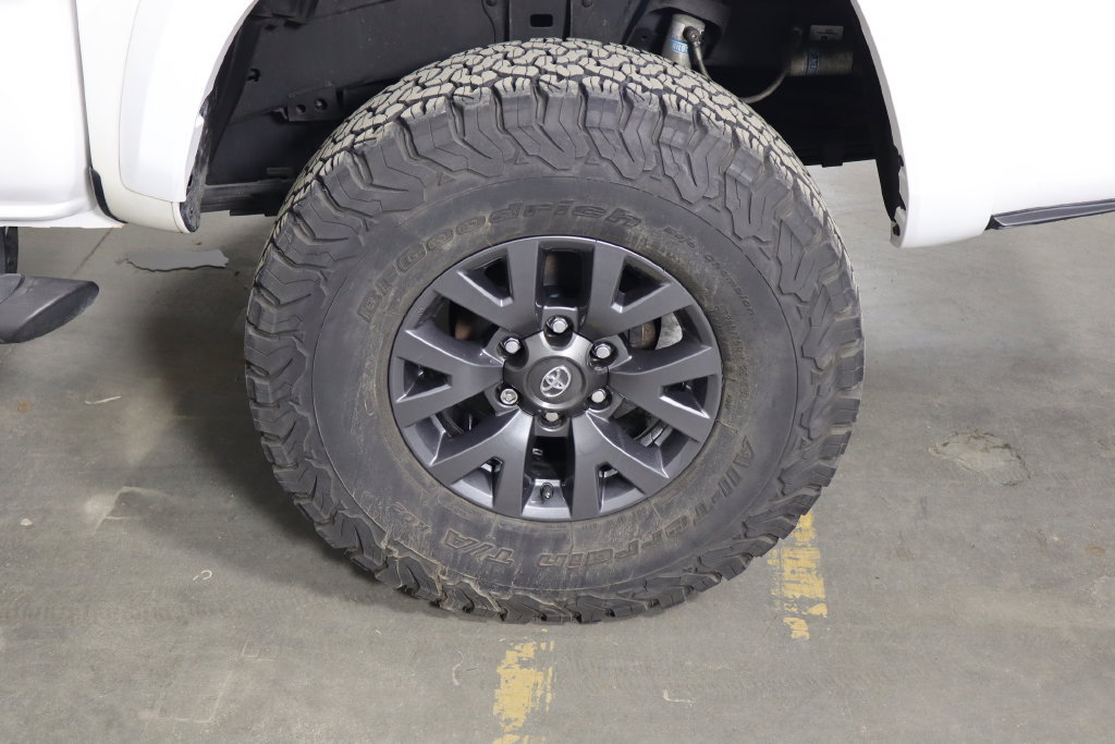 Used 2023 Toyota Tacoma SR5 AWD/4WD image 44