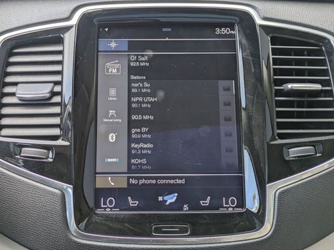 Used 2017 Volvo XC90 T6 Momentum image 18