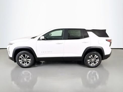 New 2026 Chevrolet Equinox LT w/ Convenience Package II AWD/4WD image 4