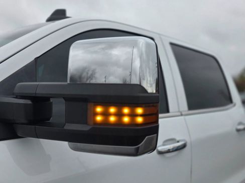 Used 2018 GMC Sierra 2500 SLT w/ Duramax Plus Package image 27