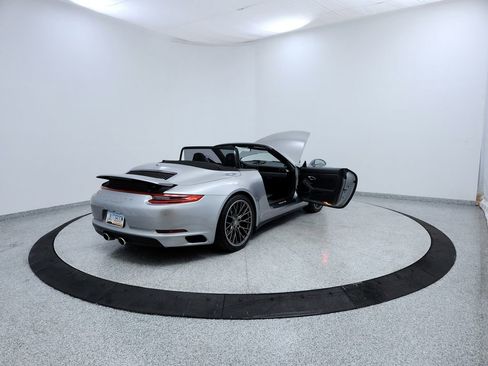 Used 2017 Porsche 911 Carrera 4S image 11