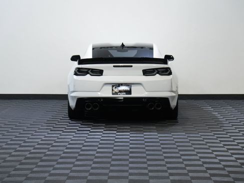 Used 2019 Chevrolet Camaro LS RWD image 7