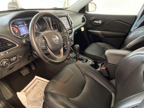 Used 2019 Jeep Cherokee Limited AWD/4WD image 20