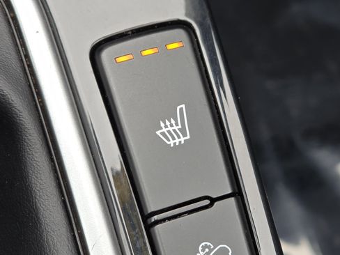 Used 2024 Kia Seltos EX image 10