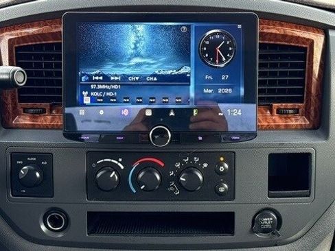 Used 2006 Dodge Ram 2500 Truck SLT image 24