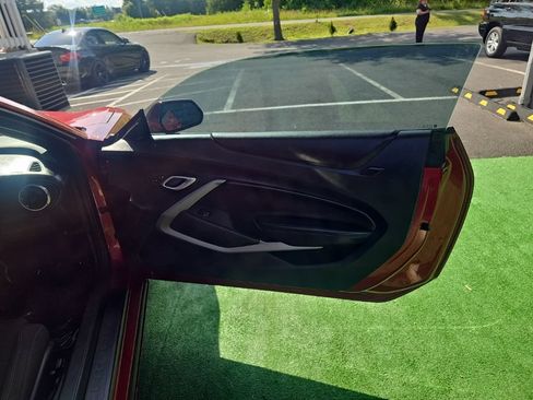 Used 2017 Chevrolet Camaro LT RWD image 14