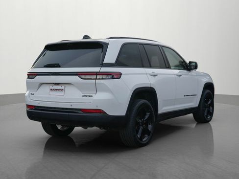 Used 2023 Jeep Grand Cherokee Limited w/ Luxury Tech Group II image 7