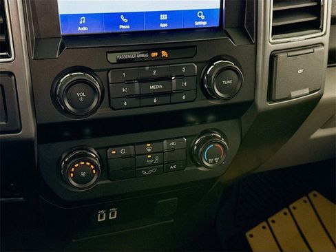 Used 2019 Ford F150 XLT w/ XTR Package image 9