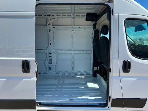 New 2026 RAM ProMaster 2500 FWD image 18