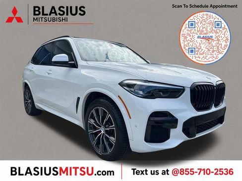 Used 2023 BMW X5 xDrive40i w/ M Sport Package AWD/4WD image 1