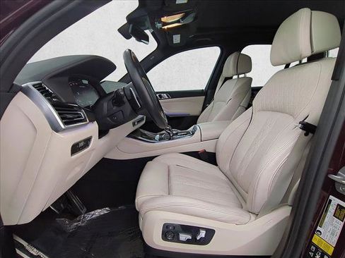 Used 2022 BMW X5 M50i AWD/4WD image 17