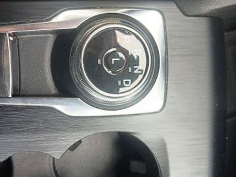 Certified 2024 Ford Escape Platinum AWD/4WD image 29