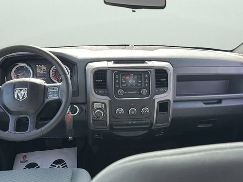 Used 2016 RAM 1500 Express RWD image 18