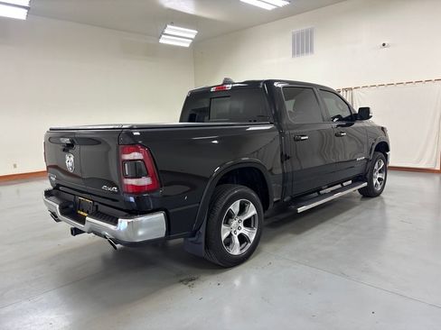 Used 2020 RAM 1500 Laramie AWD/4WD image 9