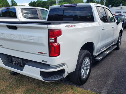 Used 2022 Chevrolet Silverado 1500 RST w/ Convenience Package II AWD/4WD image 9