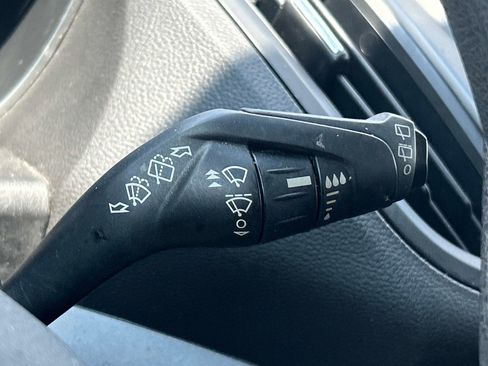 Used 2015 Ford Escape S FWD image 31