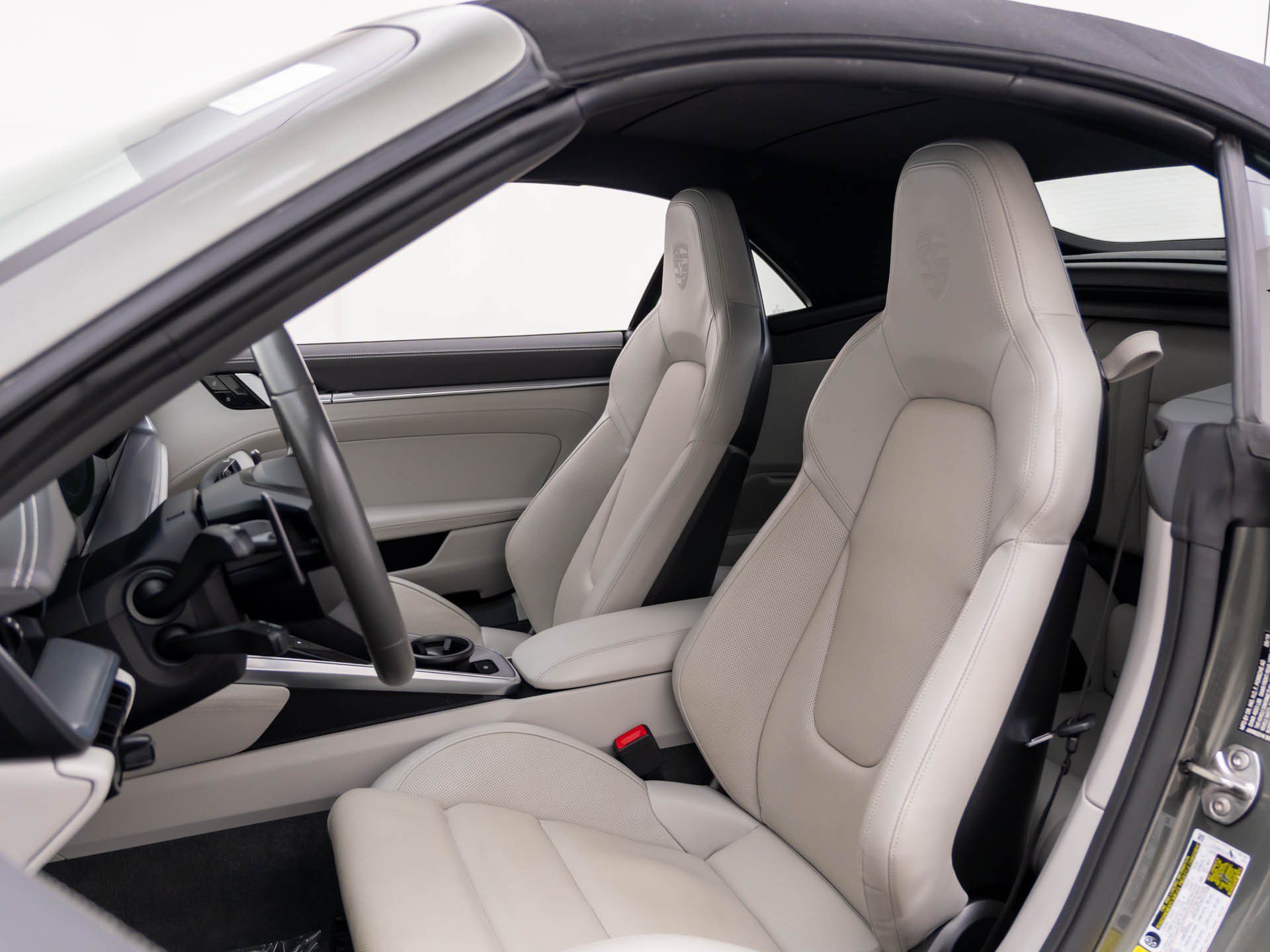 Certified 2020 Porsche 911 Carrera 4S AWD/4WD image 5