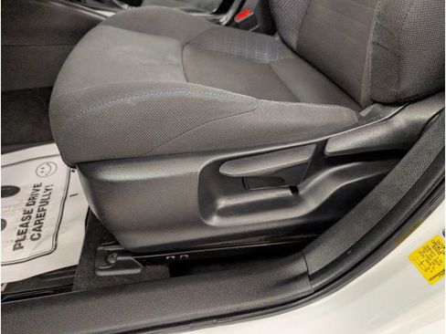 Used 2021 Toyota Corolla SE image 9