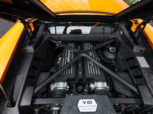 Used 2016 Lamborghini Huracan LP 610-4 AWD/4WD image 77