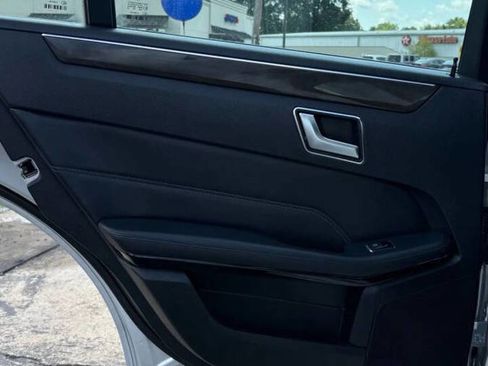 Used 2014 Mercedes-Benz E 350 Sedan image 9